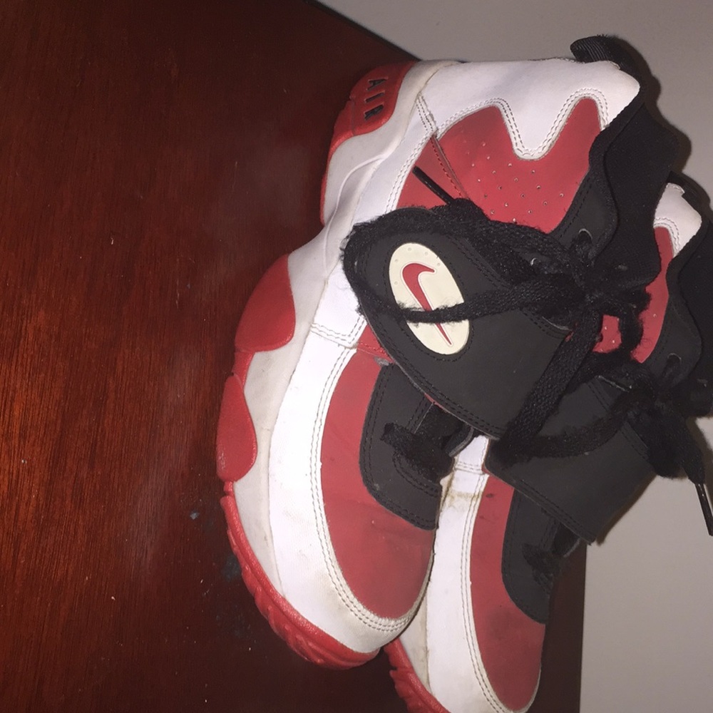 Jordan Nike size 4 in kids